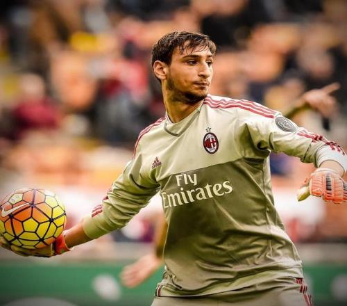 加纳乔：加盟蓝军前几个月总是最难的，现在我感到很舒适和开心（加纳乔：初到蓝军的头几个月最难熬，如今我已适应，感到舒适而开心）