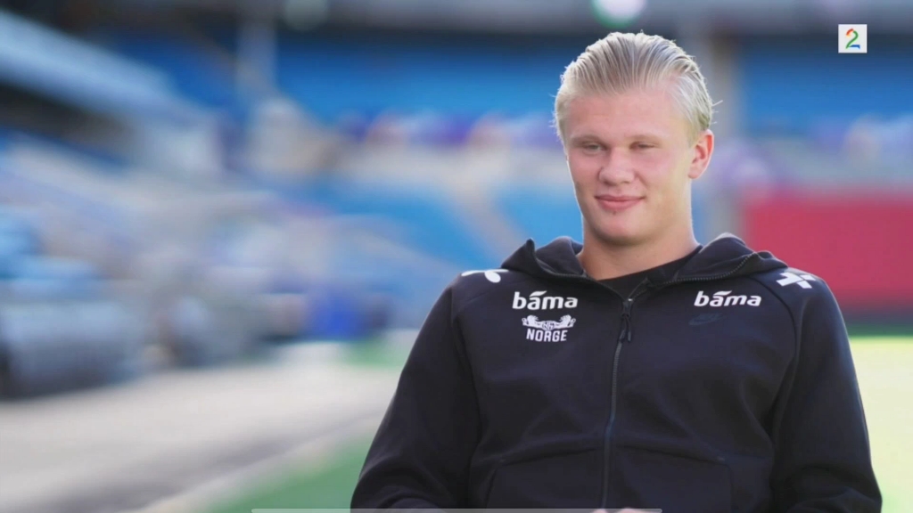 罗尼不看好维拉冲冠，前锋阿格博纳洛尔强烈反驳（罗尼看衰维拉争冠，阿格博纳洛尔强硬回应）