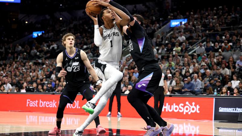 在德甲，没有哪次领先是安全的：比赛日势能两支德甲...（德甲赛场，领先从不保险：比赛日势头主宰胜负）