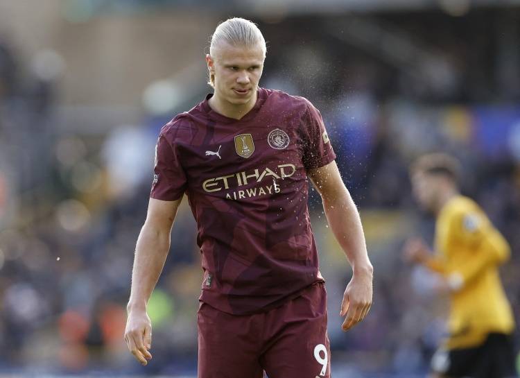 队报：雷恩19岁中卫布德拉勒飞速崛起，多支豪门长期关注他（队报：雷恩19岁中卫布德拉勒崭露头角，众豪门持续跟进）