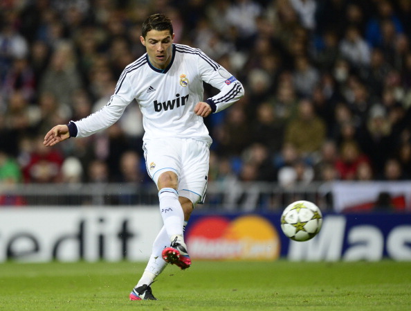 德甲前瞻：多特蒙德联赛主场不败，霍芬海姆进攻火力强劲（德甲前瞻：多特联赛主场不败延续，霍芬海姆进攻端状态火热）