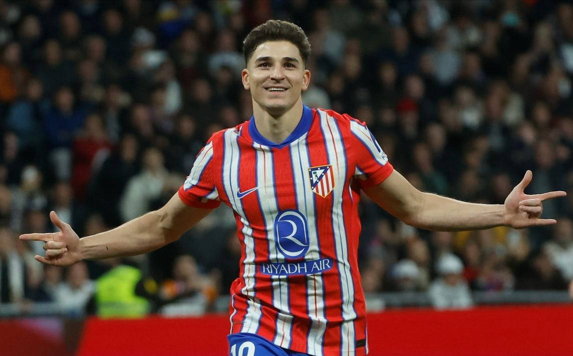 37岁80天，莱万是西甲历史上演帽子戏法第四年长的球员（莱万37岁80天，位列西甲史上帽子戏法年龄第四高）